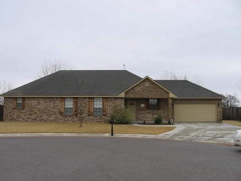 4 S Ridge Pointe Dr — Photo 1
