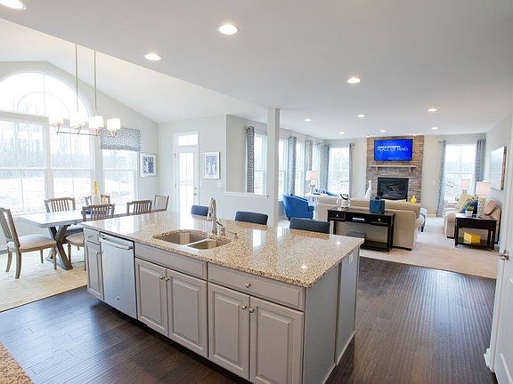 5th image of 53 Stoneledge Way