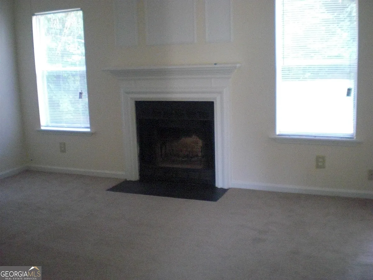 Building Photo - 1651 Rolling Hills Trl SE
