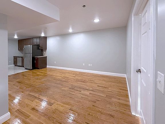 2nd image of 381 Communipaw Ave Unit 2B