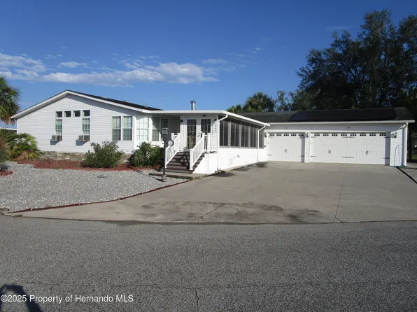 9229 Bassin St, Brooksville, FL 34613