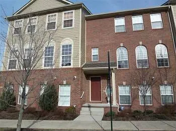 1625 Town Commons Dr photo 1