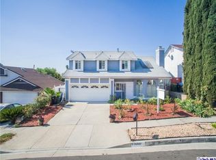 11608 Luanda St, Sylmar, CA 91342