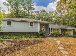 6 Doncaster Rd, Lynnfield, MA 01940