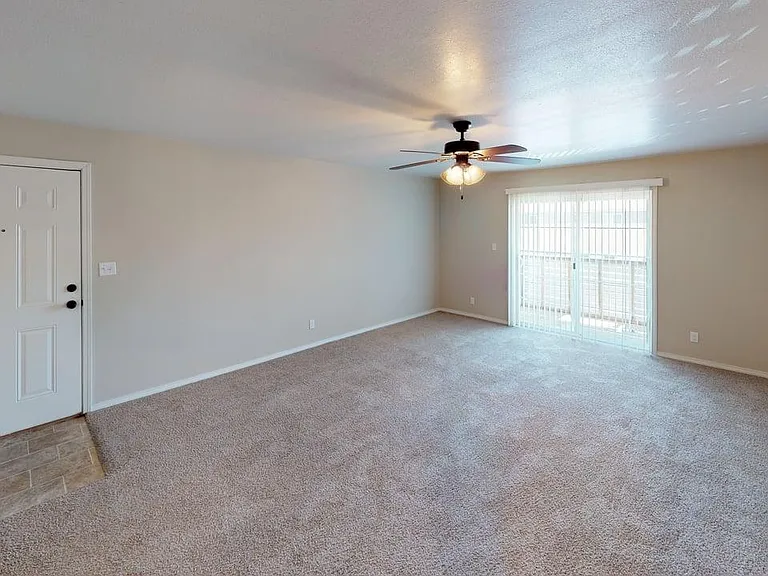 Metroplex Apartments — Photo 81