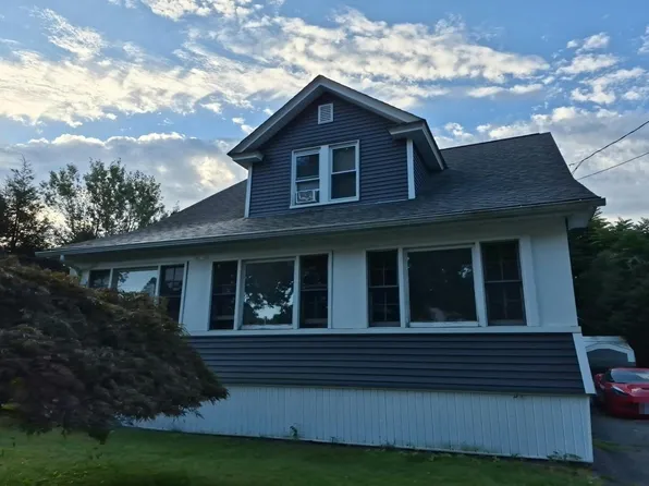 176 Meadow St, Agawam, MA 01001