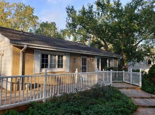 16372 W Lee Ln, Prairie View, IL 60069