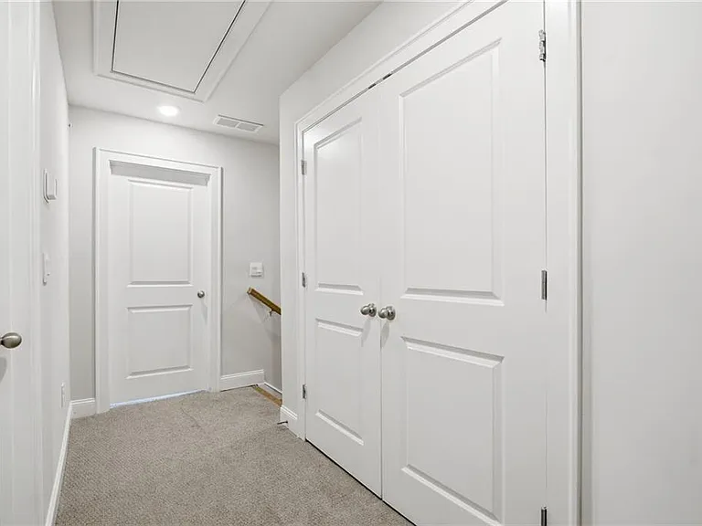 407 Lincoln St — Photo 32