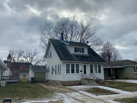 3rd image of 503 NW Bergen St
