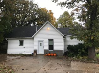 239 5th St SE, Chatfield, MN 55923