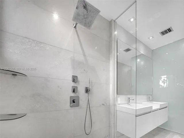 21391 Marina Cove Cir #14-K — Photo 5