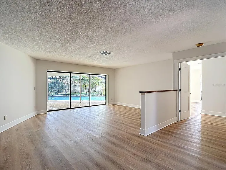 4072 Belmoor Dr — Photo 11