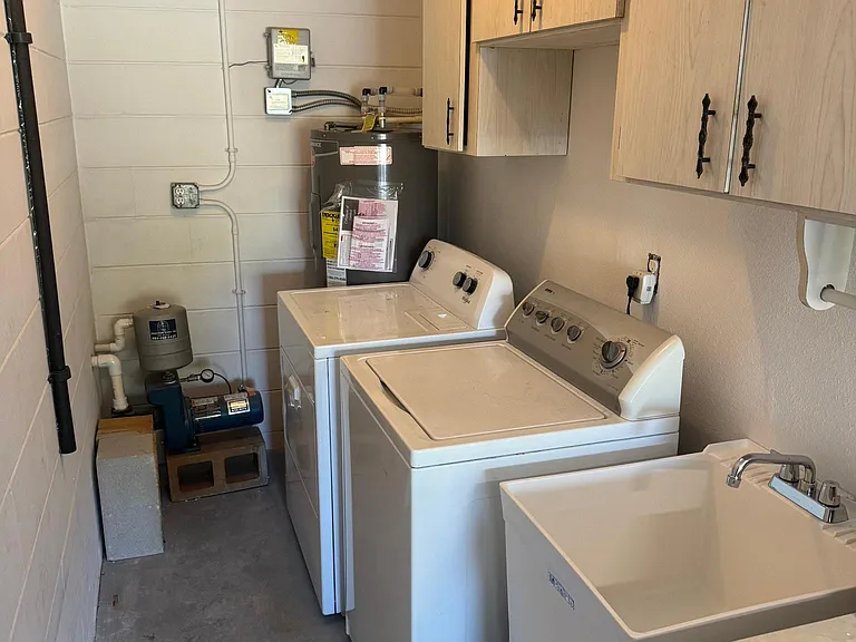 LAUNDRY IS LOCATED IN THE GARAGE