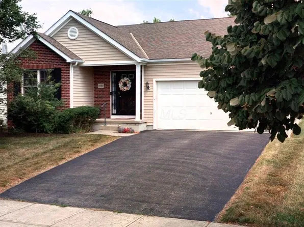 8580 Old Field Birch Dr, Blacklick, OH 43004