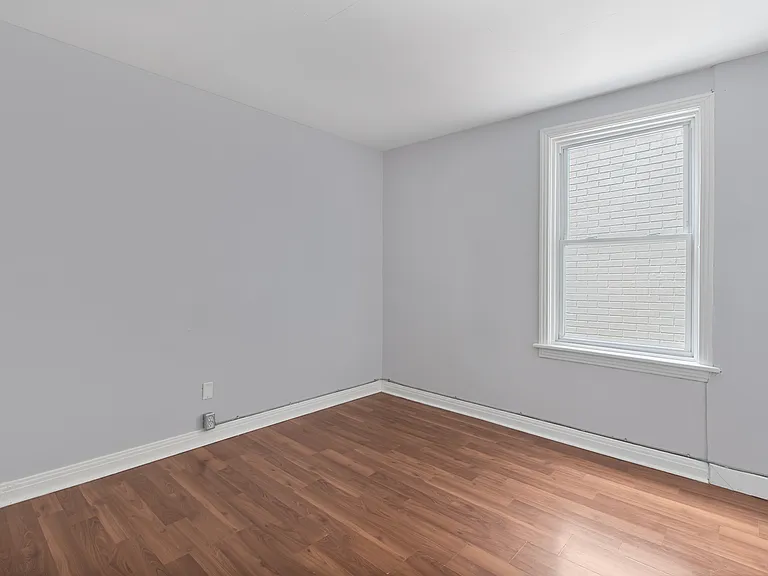 481 Besserer St #1 — Photo 28