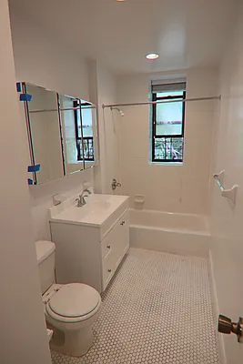 Rented by PMG Real Estate  | media 40