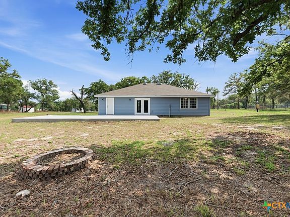 3rd image of 472 Hickory Forrest Dr