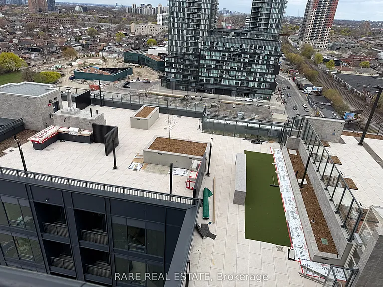 1185 Dupont St #1411 — Photo 10
