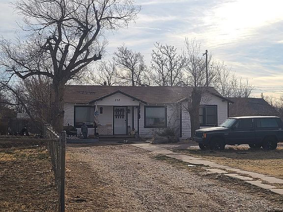 3rd image of 303 S Kentucky St