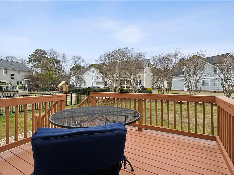 23140 Harbor Towne Dr — Photo 40