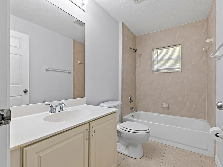 483 S Key Lime Sq SW — Photo 20