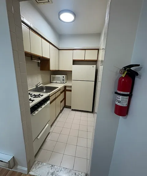 2787 Kennedy Blvd #110 — Photo 8
