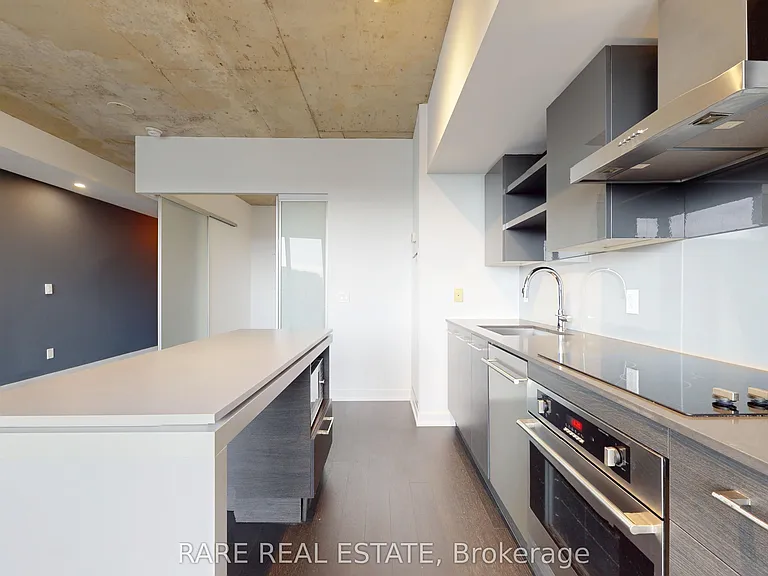 1030 King St W #26 — Photo 10