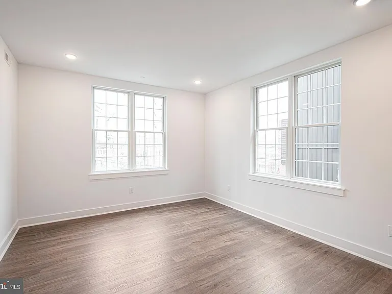 2623 Christian St #304 — Photo 7