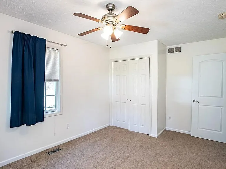 835 Bellus Rd — Photo 12
