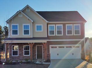 15 Hallow Oak St, Spring Lake, NC 28390