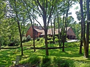 193 Willows Rd, Fredon Township, NJ 07860