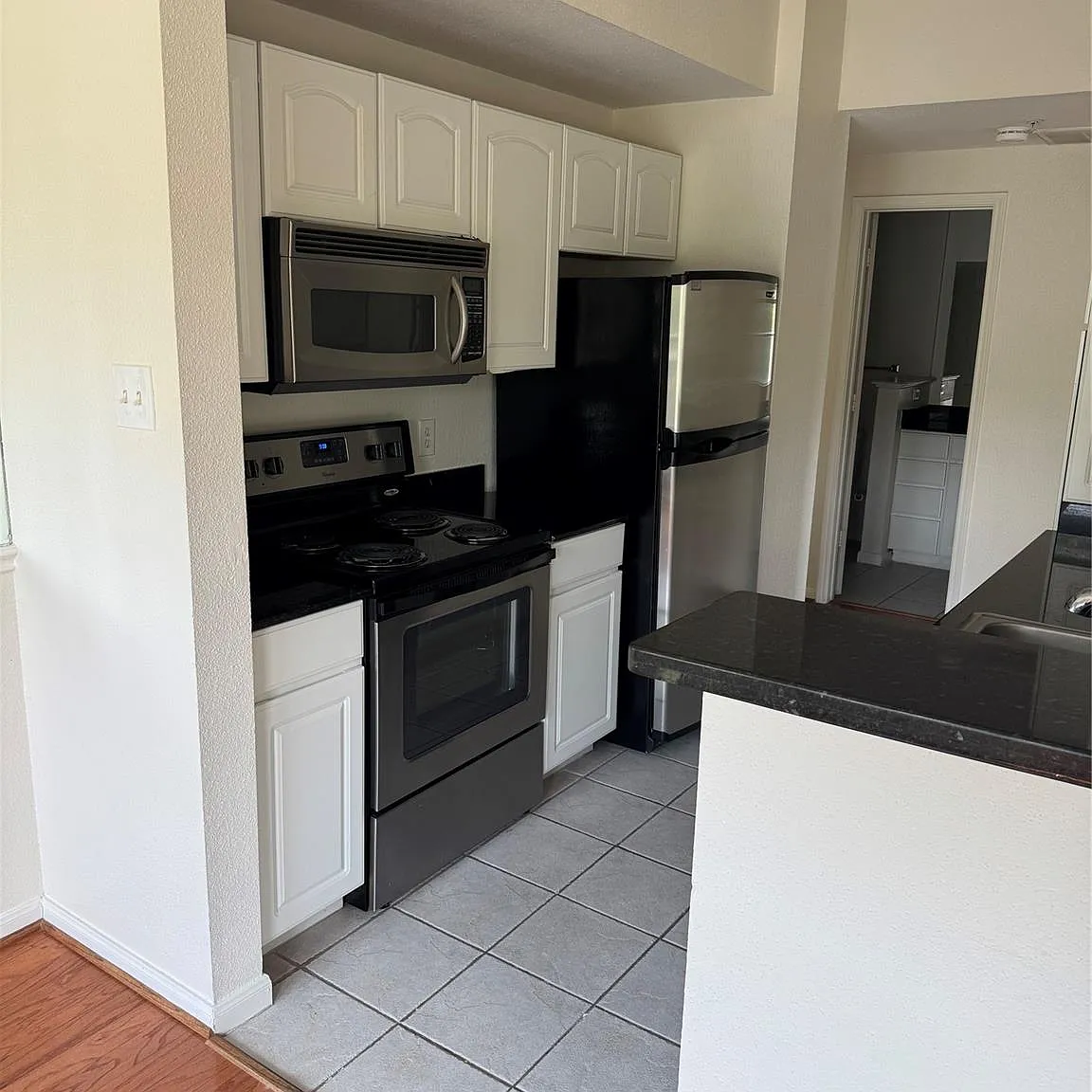 1 bed, 1.0 bath, 790 sqft, $1,550 — Photo 4