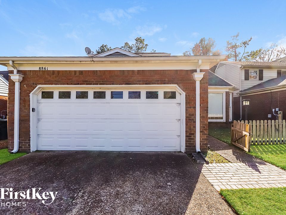 1st image of 8861 Fairway Gardens Dr