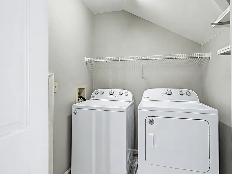 629 Magnolia Ln — Photo 36