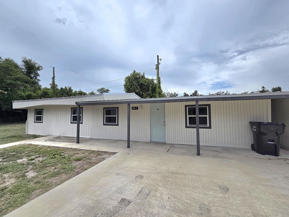 1st image of 406A Puckett Rd