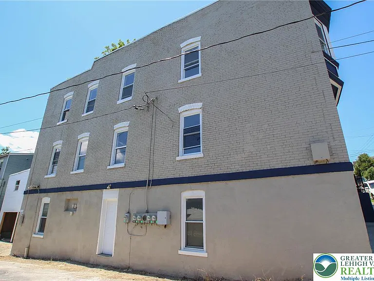 682 Bushkill St #4 — Photo 3