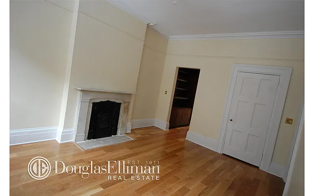 Rented by Douglas Elliman | media 21