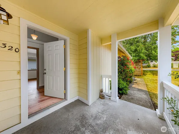 1320 Fruitland Drive, Bellingham, WA 98226