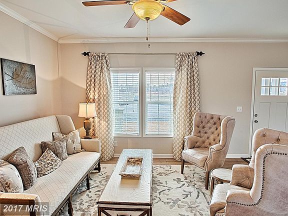 Wonderful open flow to living