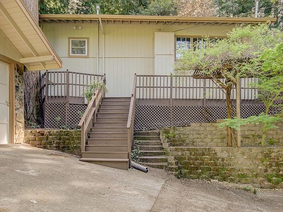 3rd image of 350 Redwood Dr