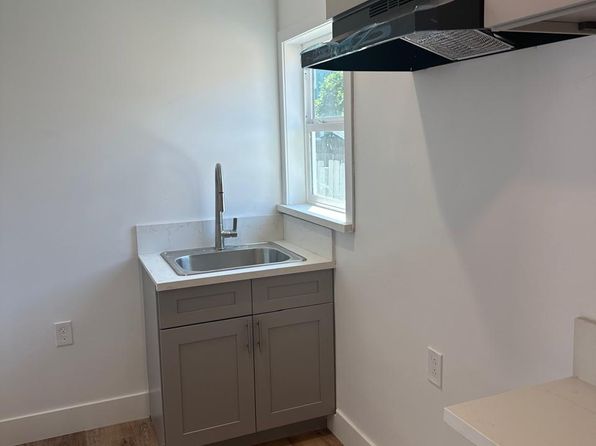 8178 Chestnut Ave #C