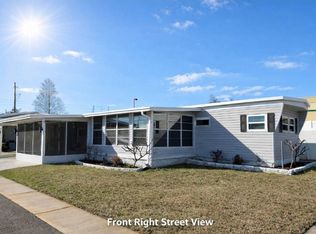 2505 E Bay Dr #3, Largo, FL 33771