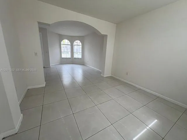 16568 SW 54th St — Photo 6