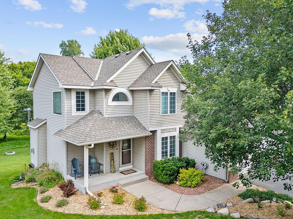 1st image of 2213 Emerald Ln