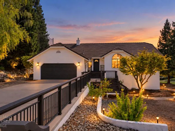 547 Saint Andrews Rd, Valley Springs, CA 95252