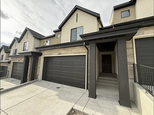 222 E Glencoe Dr Photo 1