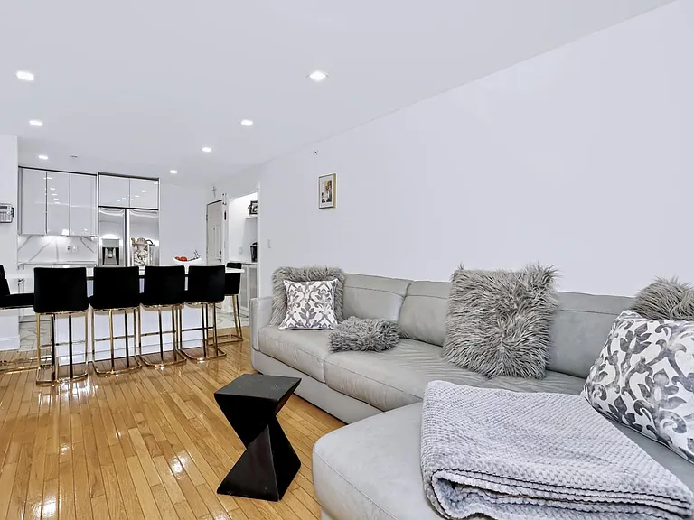 1519 Faulkner Ct — Photo 10