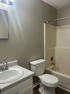 1609 Glenn St SW #A — Photo 6