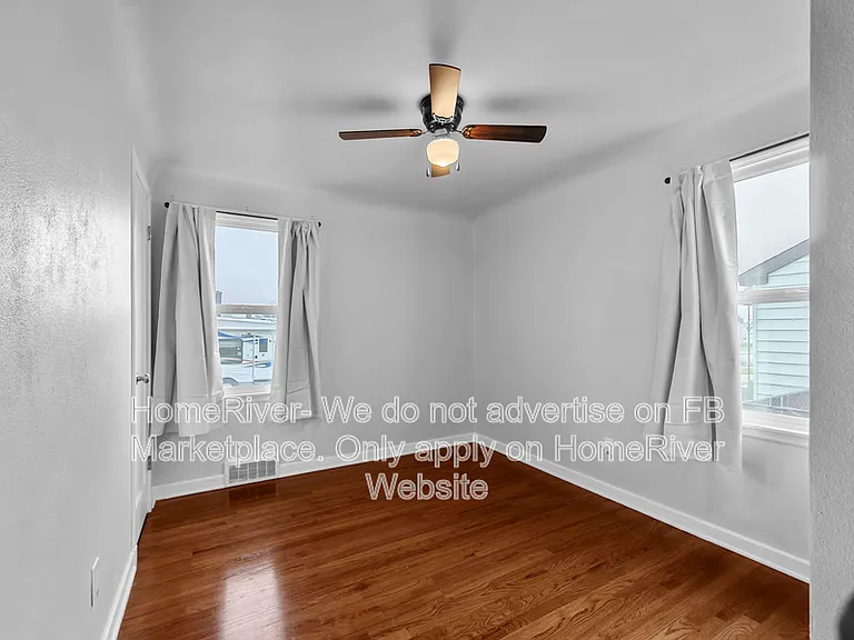 2704 W Hoffman Ave — Photo 12