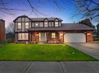 303 Lombardy Ln, Oswego, IL